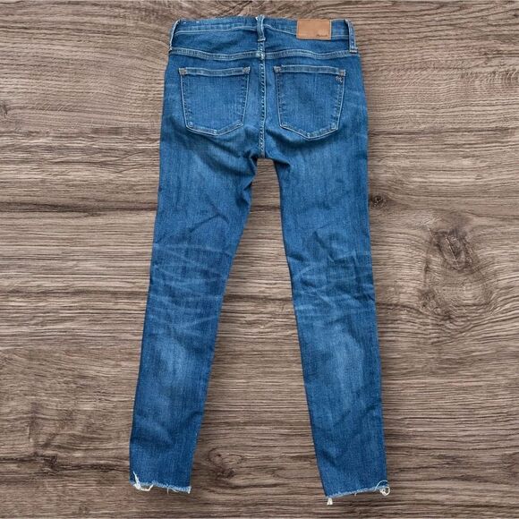 Madewell 9” High Skinny Blue Jeans Blue with Tapered Distressed Bottom - Picture 2 of 10